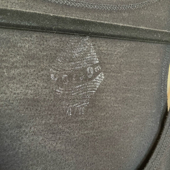 Vintage Women’s XL Volcom Stone California Stone Black Tank Top - Picture 3 of 6